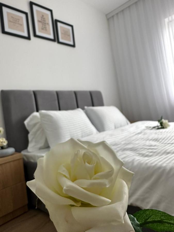 Ariacityview Pristina Exterior foto